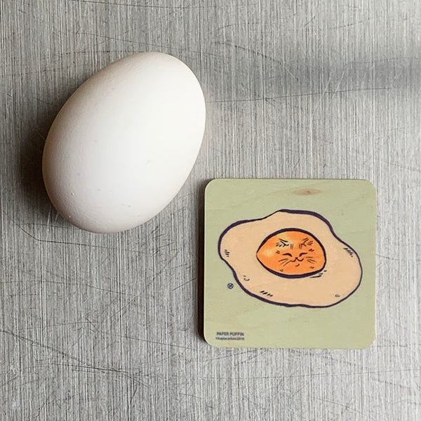 Egg Cat Magnet