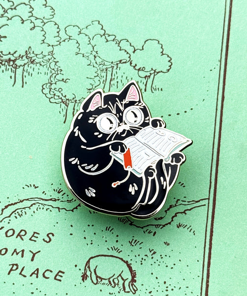 Reading Book Cat Enamel Pin *New!